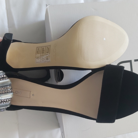 Women's size 8 Aldo high heels sandles black suede with rhinestones - Picture 4 of 4
